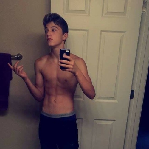 https://horniboisteenbois.tumblr.com/post/168469081269