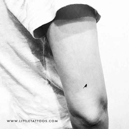 Bird standing temporary tattoo, get it here ► bit.ly/3d07zAa