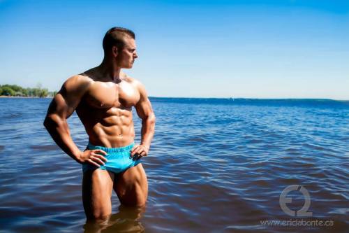 muscle-addicted:  Samuel Dixon