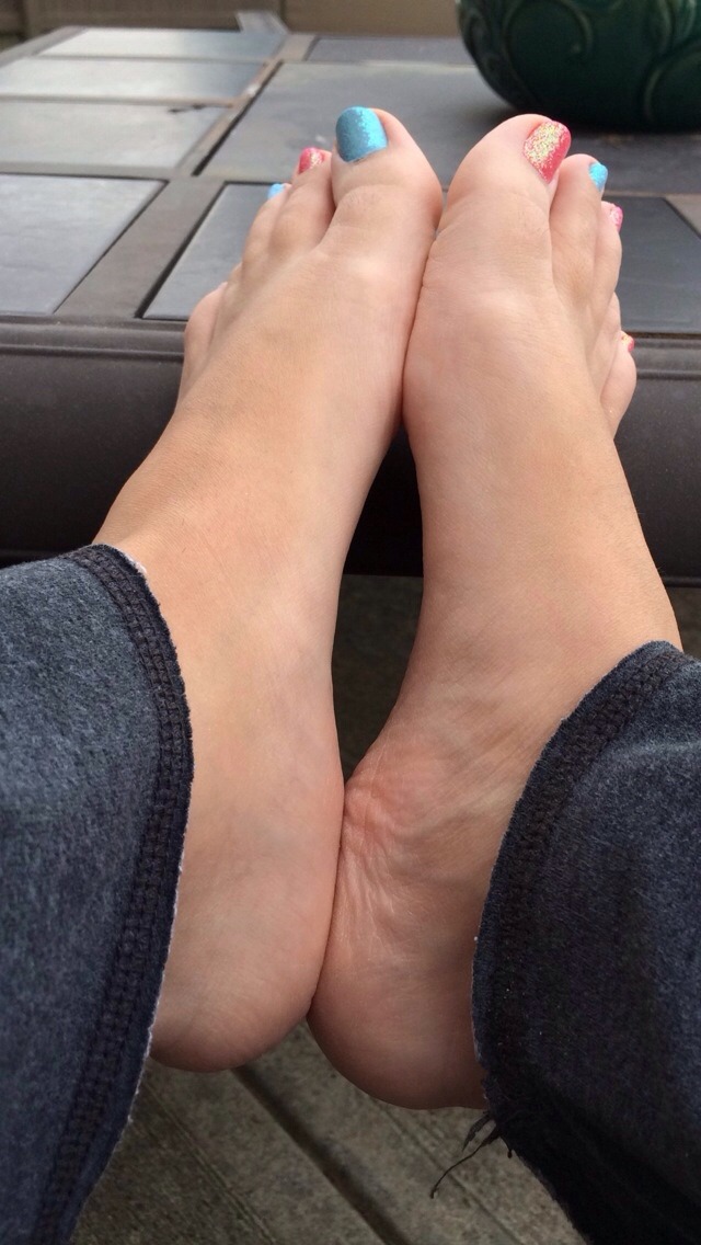 hornynurse32:  ☁️Relaxing and reading. Nothing like a good book to help you escape