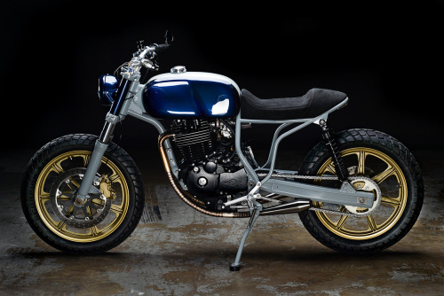 caferacerbursa - Revival Cycles’ Honda FT500 Ascot