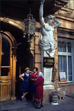 Fuckingfreud:  Ukraine. Odessa. Ladies Gather To Gossip Outside A Hotel Decorated