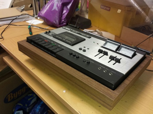 Dual C 919-1 Stereo Cassette Deck, 1976. Why can’t they make beautiful hardware like this nowa