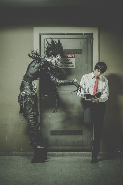 bedenehapsedilenruhlar:Death Note CosplayInstagram: @artwoonz