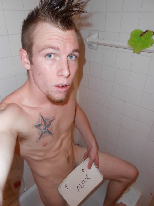 returnofthedestroyer:  http://returnofthedestroyer.tumblr.com/ 