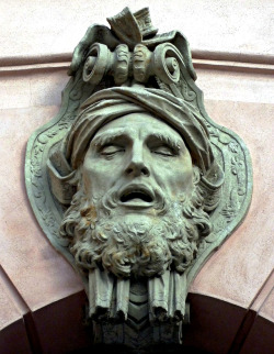 hadrian6:  Head of a Dying Warrior. 17th.century. Andreas Schluter. German 1659-1714. bronze. the German Historical Museum.    http://hadrian6.tumblr.com  