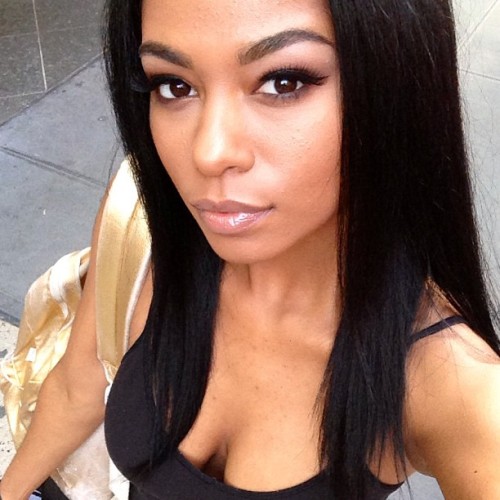 dollsofbeauty:  therealbaddies:  http://londonzhiloh.tumblr.com  Dolls 
