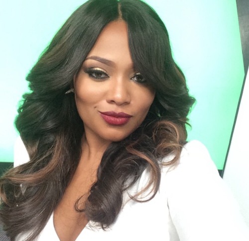 jaiking:  bombshellssonly:  @misstmari  Follow me at http://jaiking.tumblr.com/ You’ll be glad you did. 