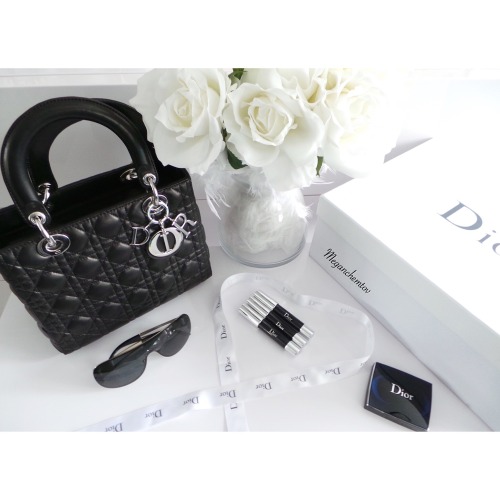 roosiepoosie:  #dior #cute 