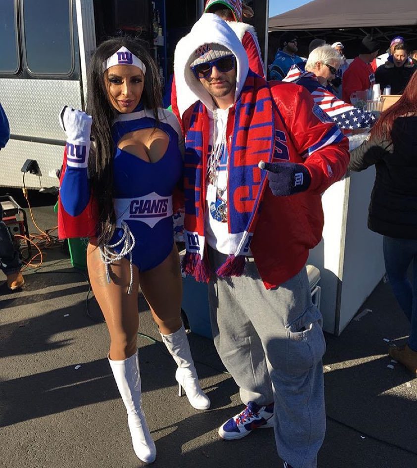 By @joey_lz_nyg via @RepostWhiz app: where they at tho&hellip;. #giantspride