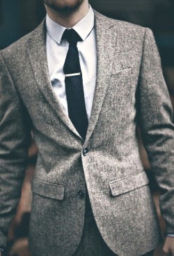madelinejoyy:  gray suits are the best suits 