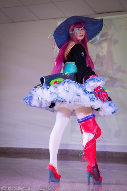 Incredible cosplay of LANYA from HYPERSONIC music club by giarda_goes_world featured at Giocomix - 2