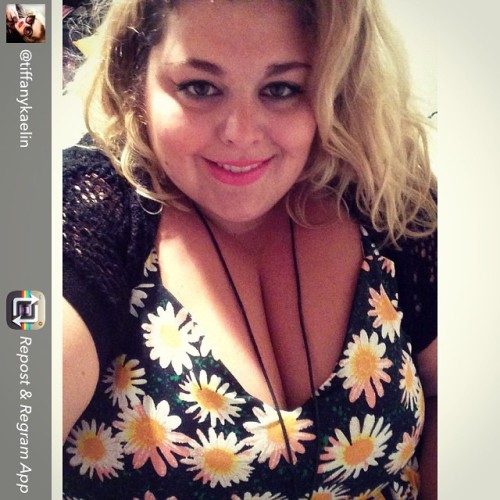 Our beloved @tiffanykaelin looks pretty as a daisy in our Supervixen Dress! #dddoll