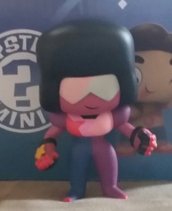 First figure is… Garnet with gauntlets!