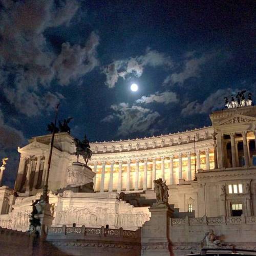 breathtakingdestinations:  Rome - Italy (by Vito Parlato) 
