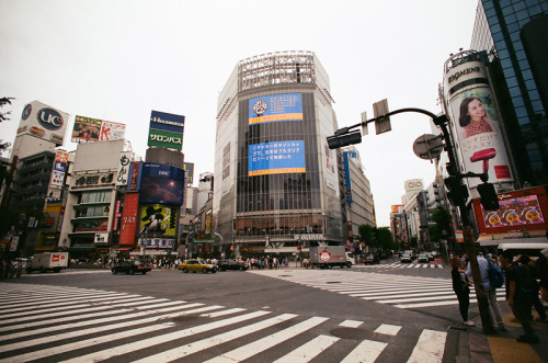 Tokyo 2016 / Canon AV-1 / Canon 17mm/f4 / Fujifilm c100