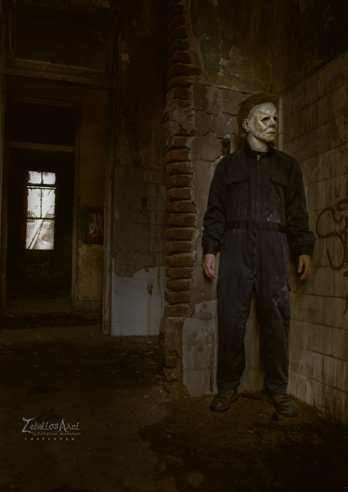 Michael Myers (Halloween 2018) Cosplaypor Axel Zeballos, Argentina. IG  www.instag