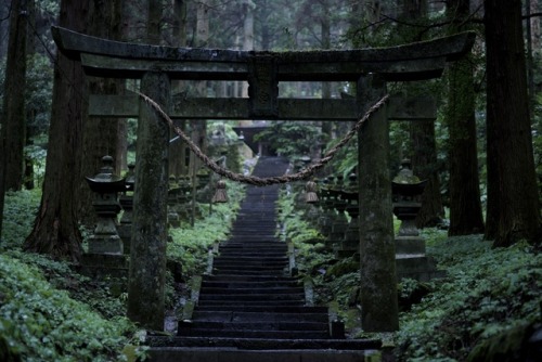 k641739021:(via 「上色見熊野座神社」　by YD3 （ID：6860528）　- 写真共有サイト:PHOTOHITO)