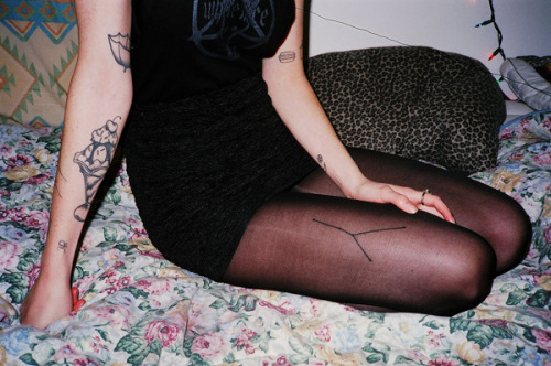 acidic-child:  Grunge Blog†♡ adult photos