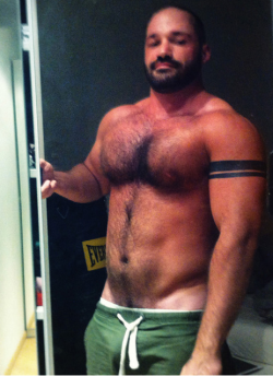 txfurlover:  benhur2050:BENHUR2050:Follow me:www.benhur2050.tumblr.com  TXFurLover - for the love of fur in TX…  yummy