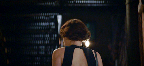 williamthader:  FLEABAG S02E01dir. Harry Bradbeer