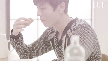 sehannie947:  Breakfast with babe ♡