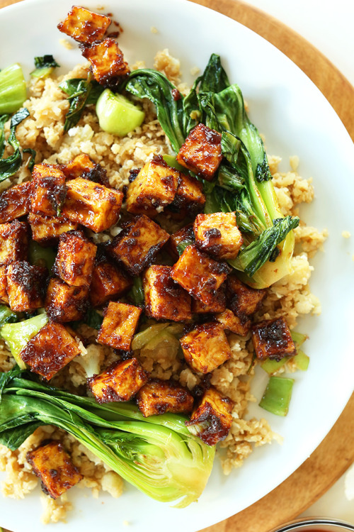 foodffs:CRISPY PEANUT TOFU &amp; CAULIFLOWER RICE STIR FRYReally nice recipes. Every hour.