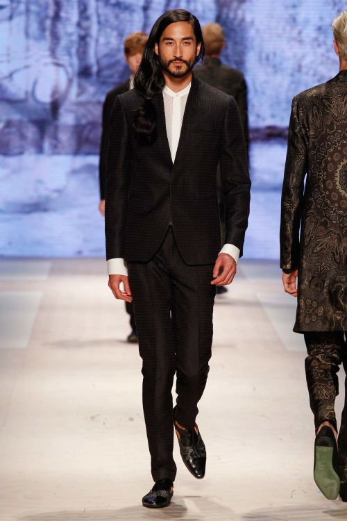 global-fashions:  Etro - Mens S/S 2016 Milan Fashion Week