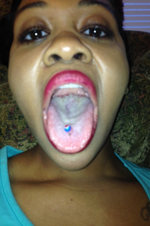 cumonlindsey:  Erin the household name  I think I’m fucking cute with it  Lay your dick on my face and submit the pic