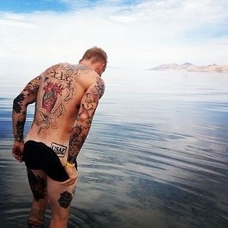 raunchyfrat:  instagram str8 hottie I can only imagine how his farts smell !! EDIT: new pic added and also, @alexjfrew ;) 
