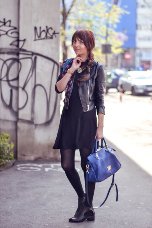 fashion-tights: Little black dresstherubberdoll.com/little-black-dress/ (via Bloglovin’