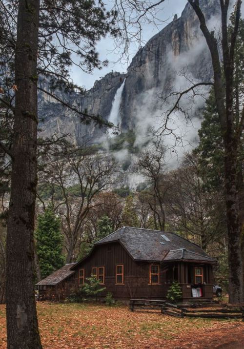 Living in Yosemite / USA (by Sabin Merino Basterretxea).