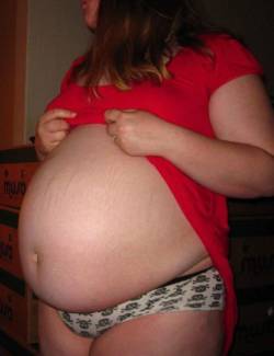 Shortandpregnant:  Tidytum: When Bbw Women Get Pregnant They Get Huge.   For More