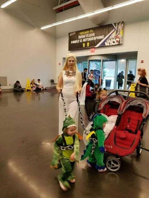 Sex just-funny-pics:Mother of Dragons pictures