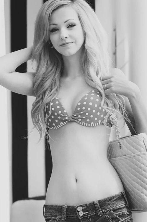 hotnonnudes - Hot Non-Nudes