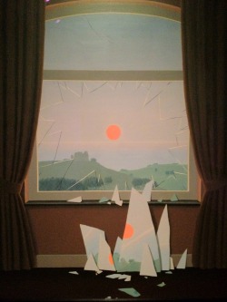 orlyous:  René Magritte - Evening Falls