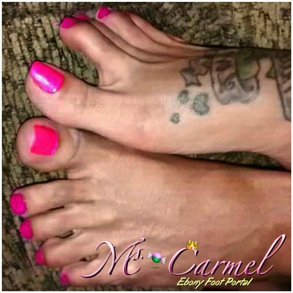carmeltoes:  Love my pinks #EFP #efpelitemodels #thenewebonyfootportal #ebonyfeet