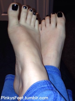 pinkysfeet:  Just black.