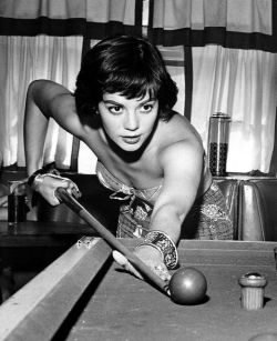 classichollywoodcentral:  Natalie Wood