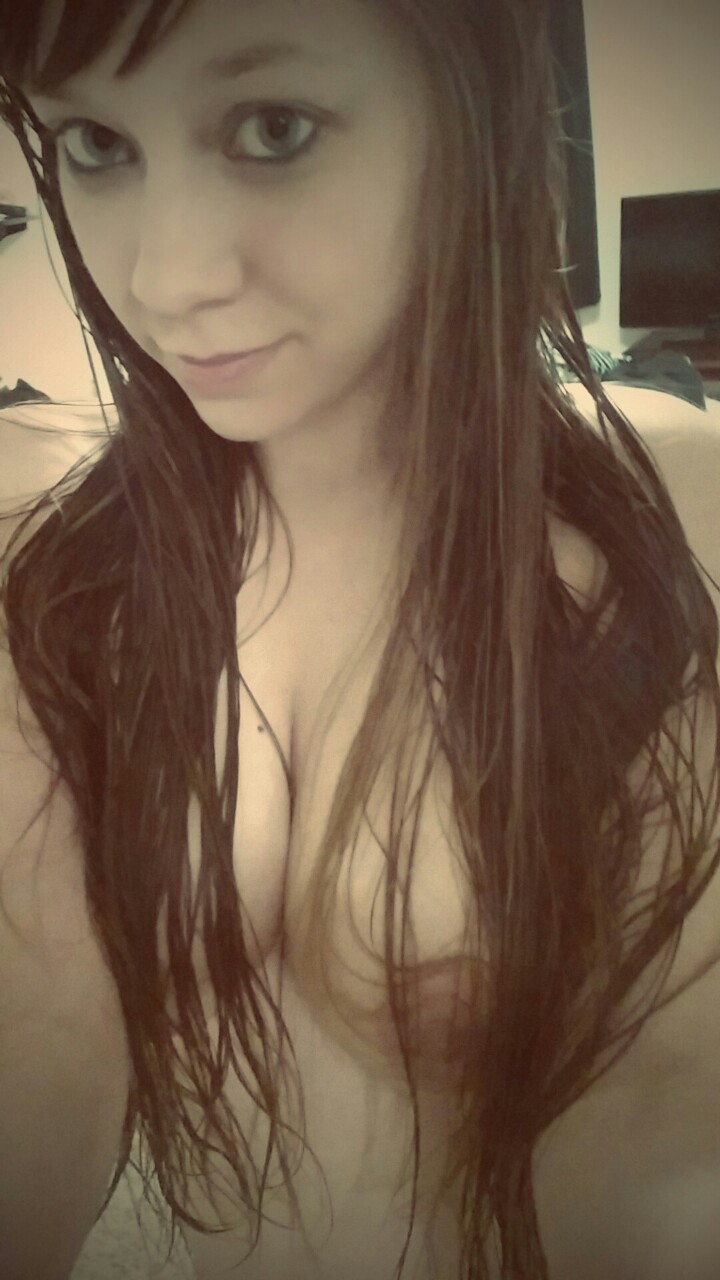 love-for-the-xxx:  Feeling sexy -R 