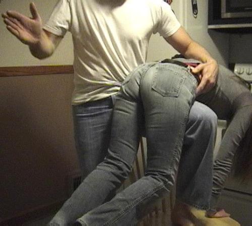 XXX vaquero1066:Final start the New Year spanking photo