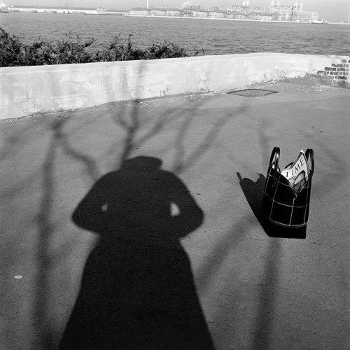 the-night-picture-collector:Vivian Maier,