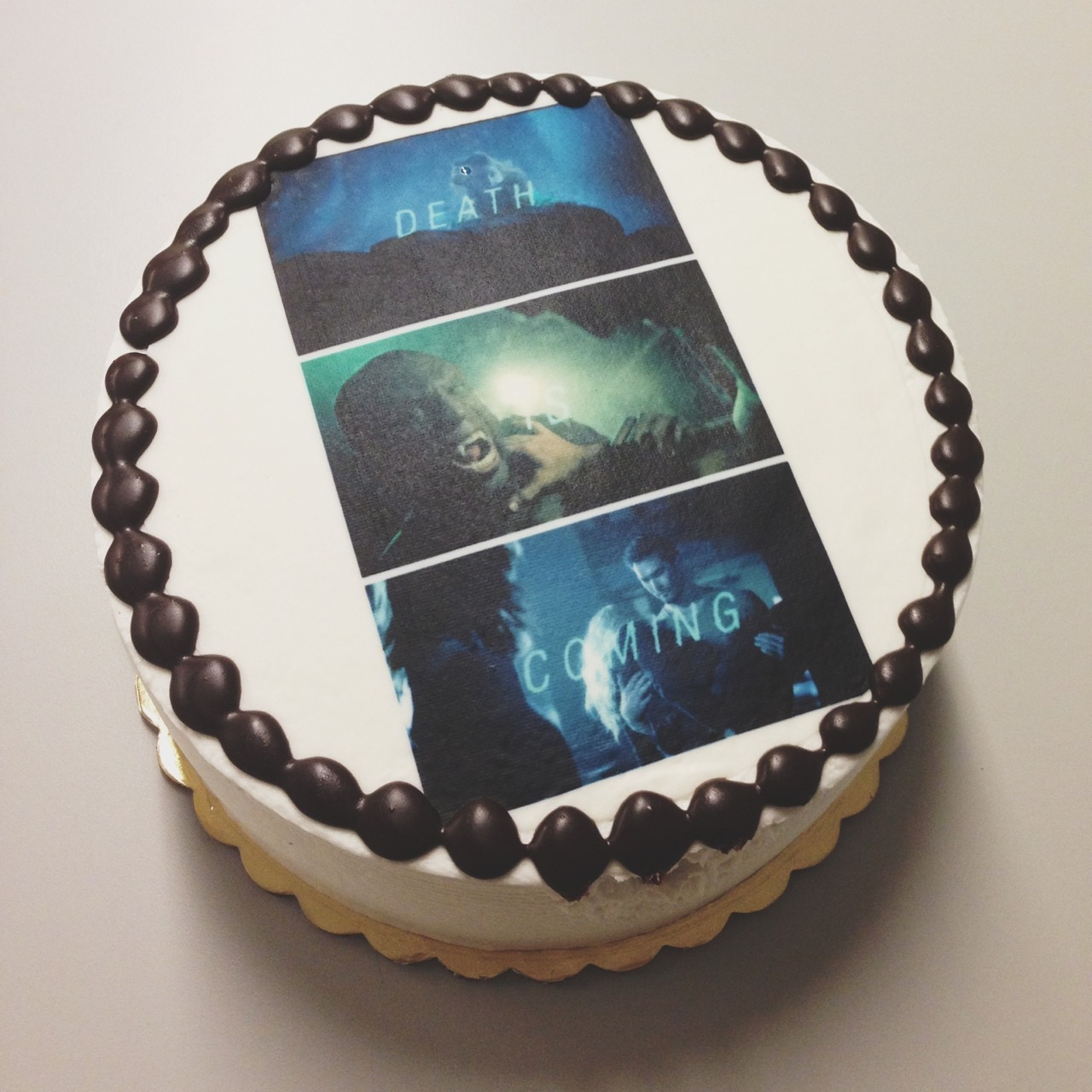 teenwolf:  Tumblr just sent us a Teen Wolf cake!! We don’t know whether to be flattered