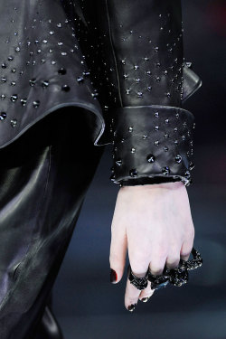 130186:  Alexander McQueen Fall 2009 