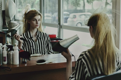 At the hairdresser’s by haania