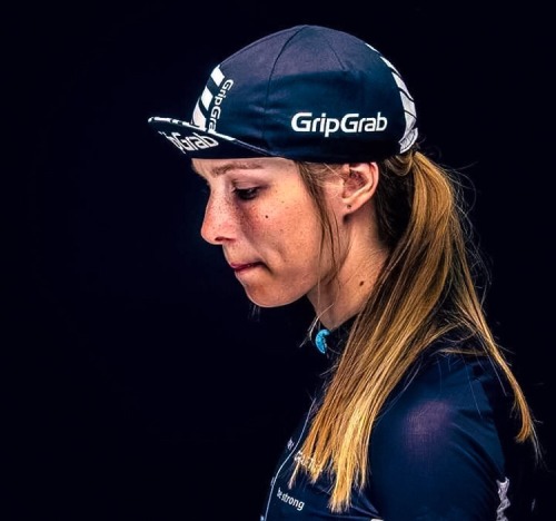 Cycling Cap instagram.com/evasynnestvedt
