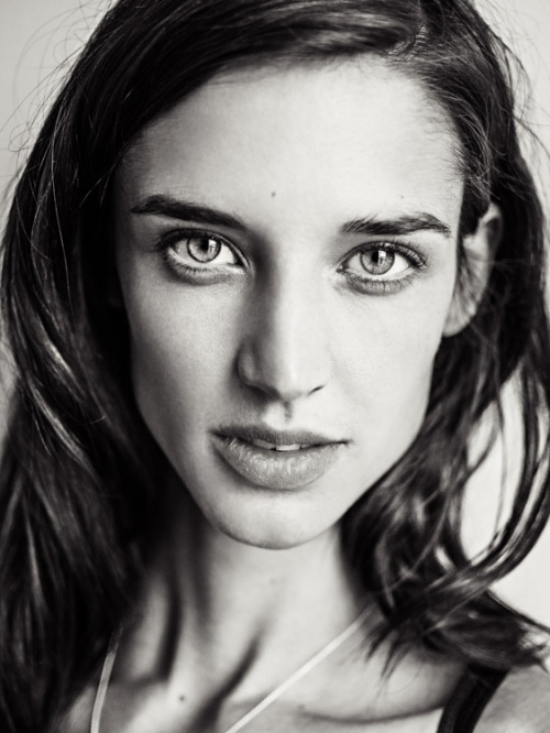daemianandchristine: Brand new stunner Kate Goodling (Ford)