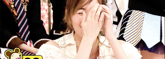 akb48g-gifs: Jurina’s wallet shaking habit @ AKBINGO! 170117 | sub credit