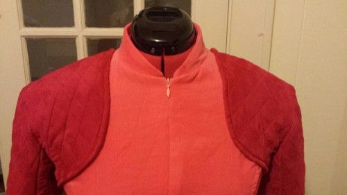 boldlysewn:DONE. BOOM. That is one complete Bajoran uniform top, hot dang. Still got a lot of tailor