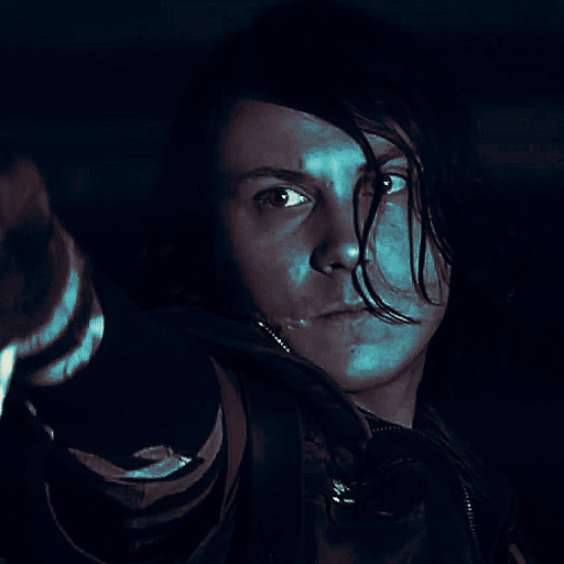 skywalkerspikes:  When someone mentions something about Star Wars. 